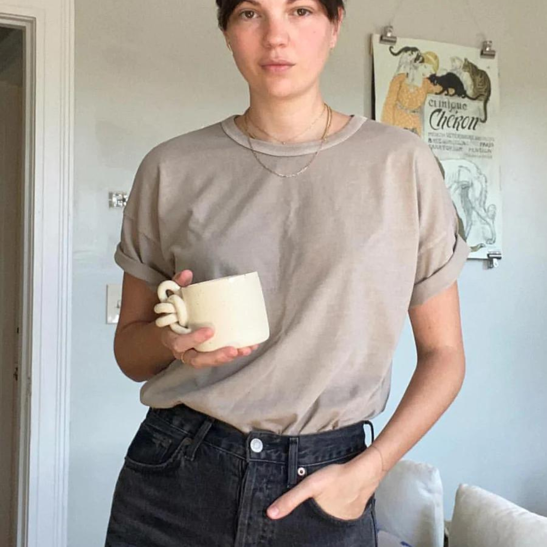 Her Tee