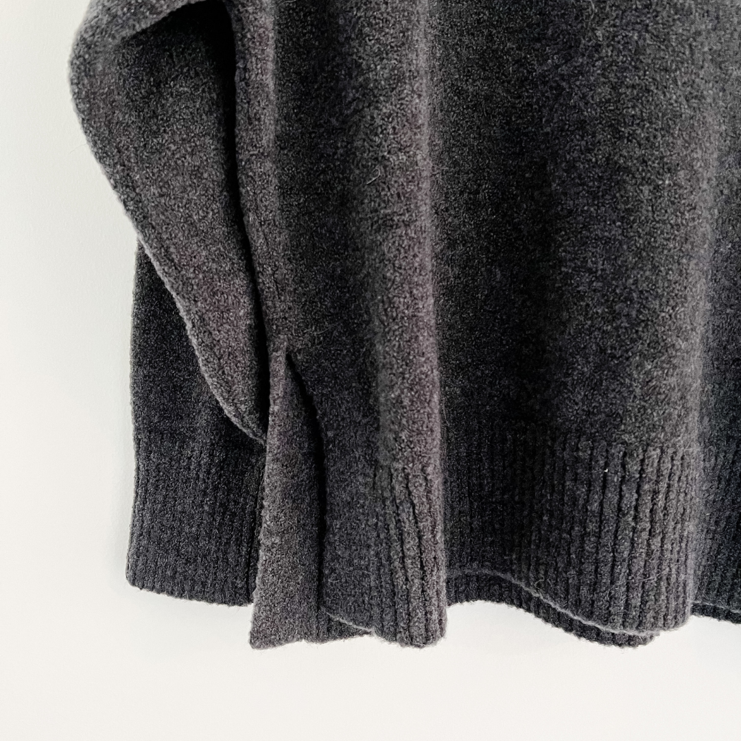 Vela Sweater